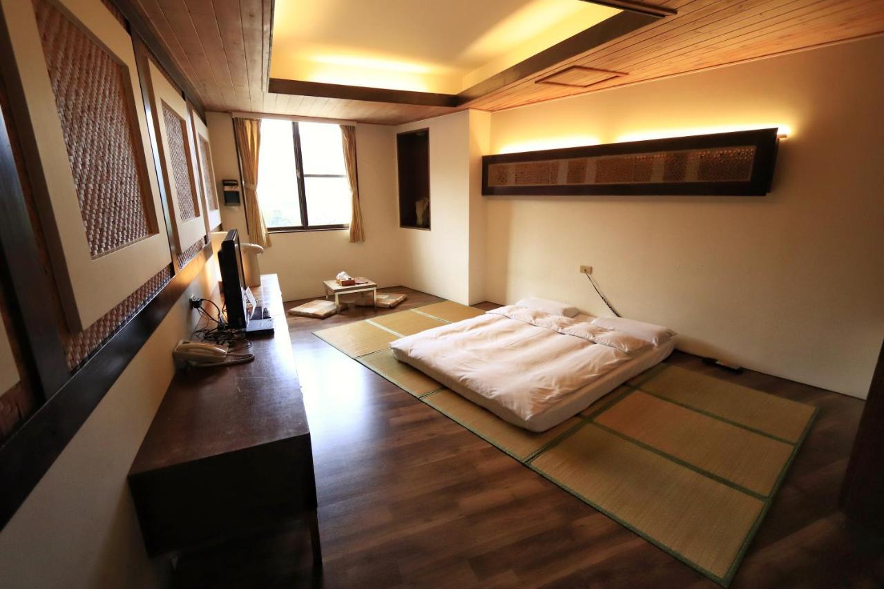 Fenchihu Hotel Bagian luar foto